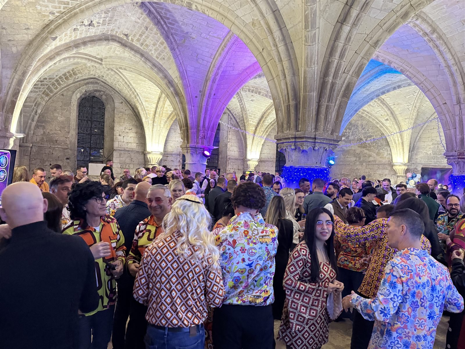 Invités costumés années 60