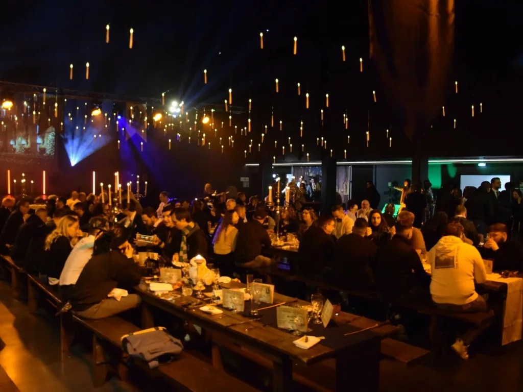 Invités au dîner de fin d’année de L’Oréal Roye