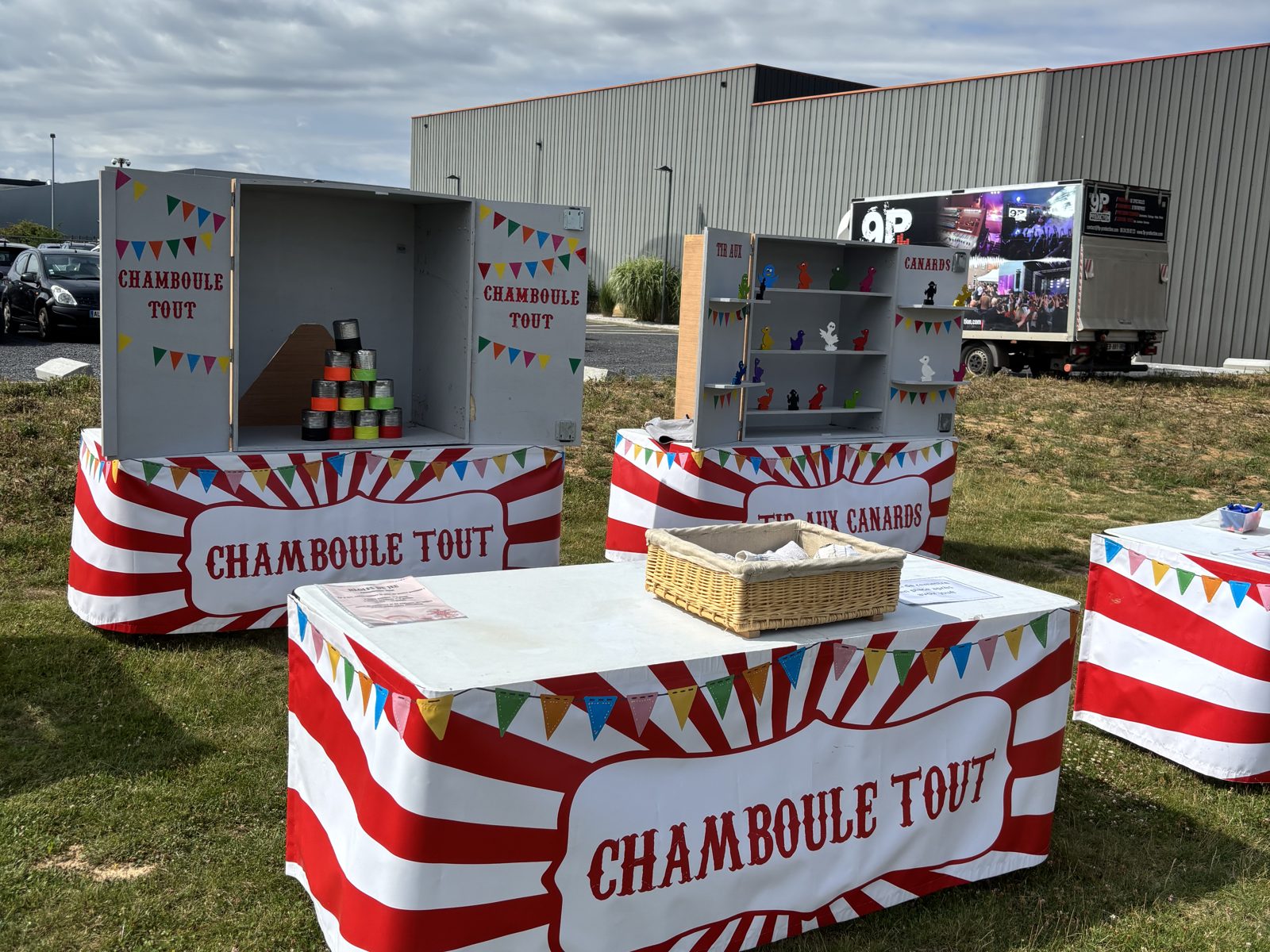 Stands de chamboule-tout sur site