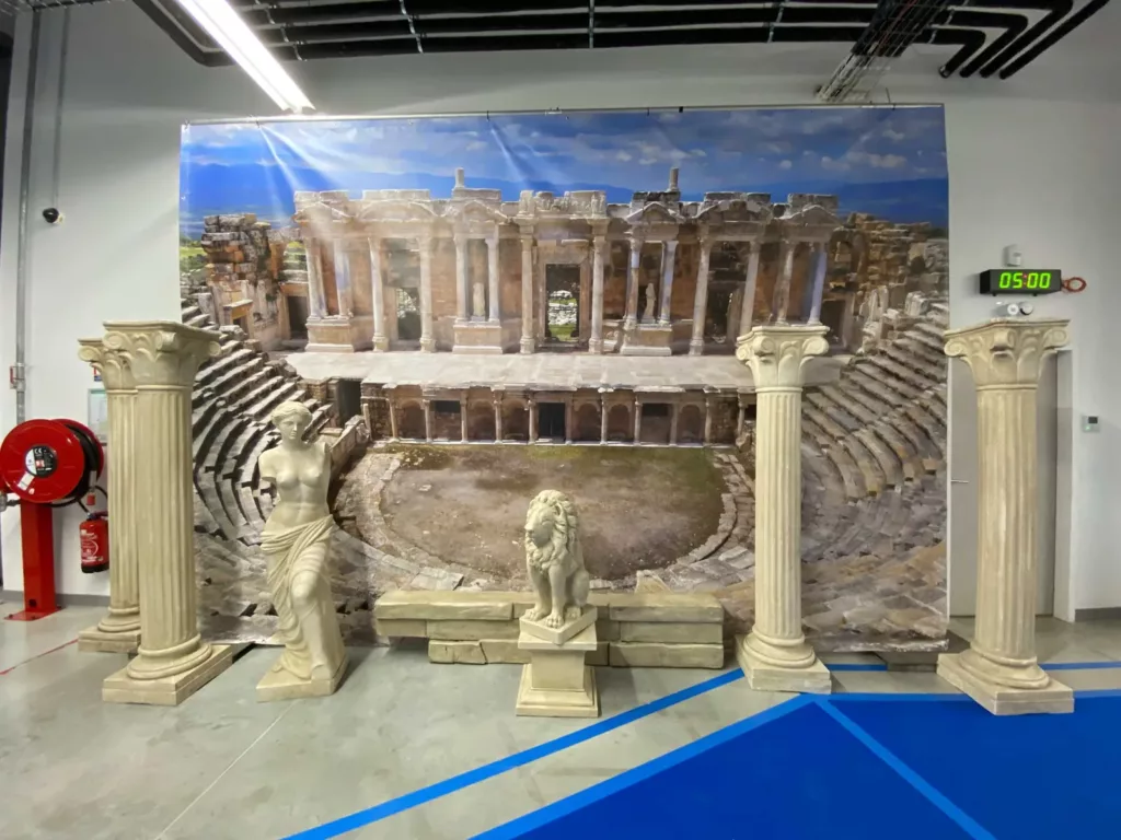 Toile théâtre antique, colonnes et statues