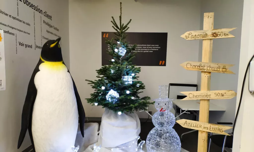 Pingouin géant et sapin